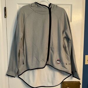 Nike UCONN Women’s Therma fit